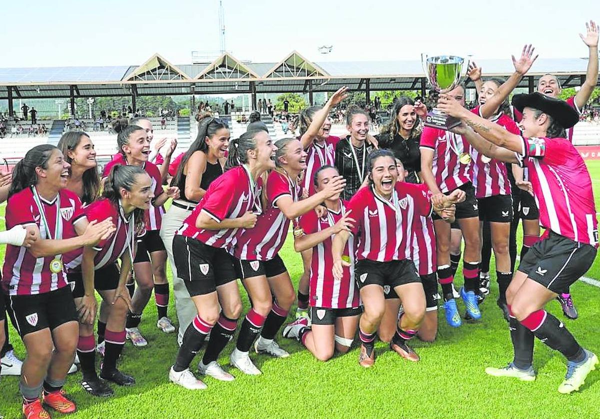 El Athletic conquista su novena Euskal Herria Kopa femenina tras golear a la Real