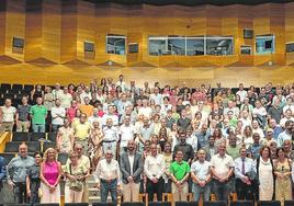 El acto de aniversario de Evia fue muy emotivo y recordó a los promotores, directores y plantilla de esta firma, muy arraigada en Eibar.