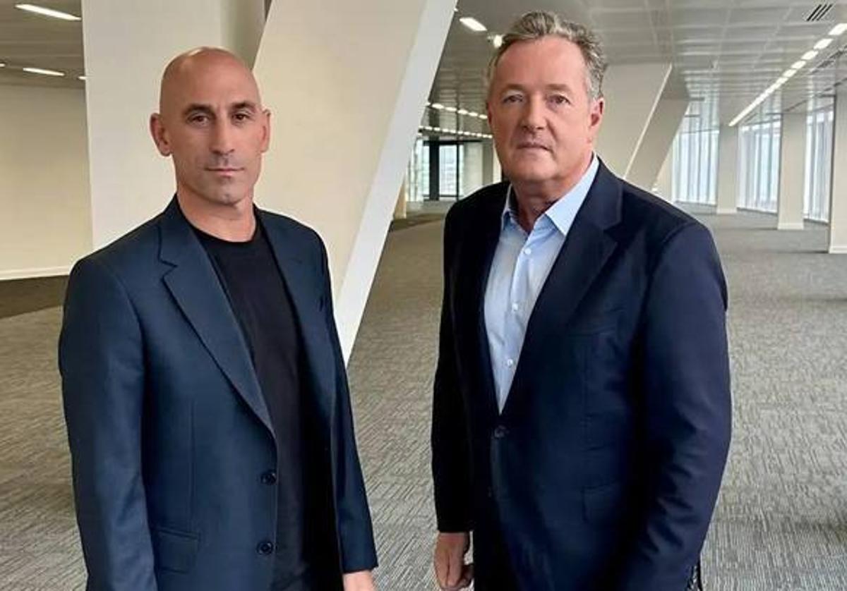 Luis Rubiales y Piers Morgan, antes de la entrevista.