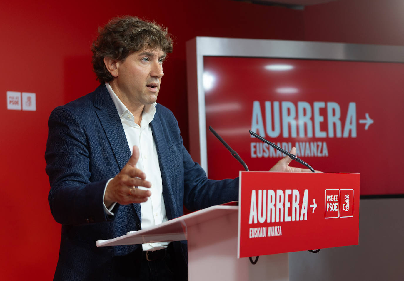 Eneko Andueza, hoy en la sede del PSE-EE en Bilbao.