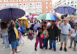 Paraguada organizada por Gorabide en la Plaza Bizkaia