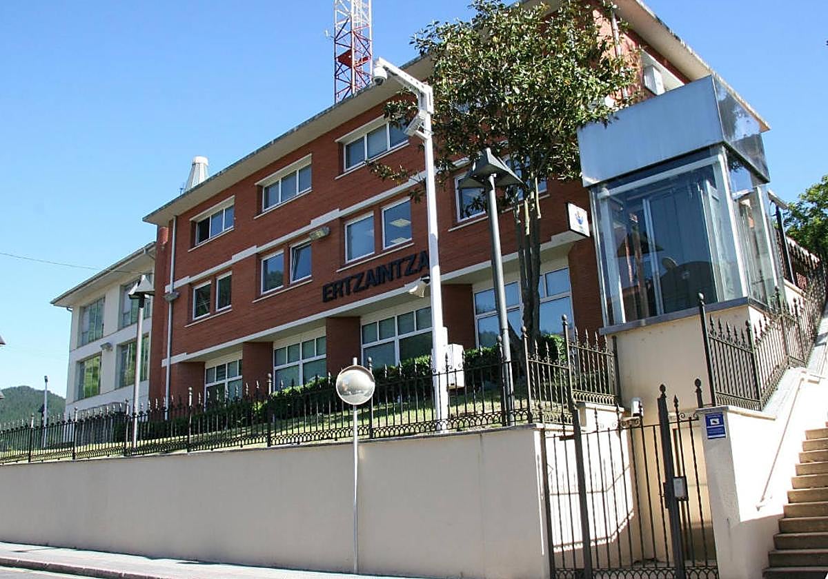 Dos detenidos por robar la caja registradora de un bar en Balmaseda