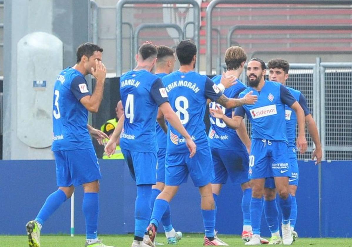 Los azules han completado un encuentro solvente en Lezama.