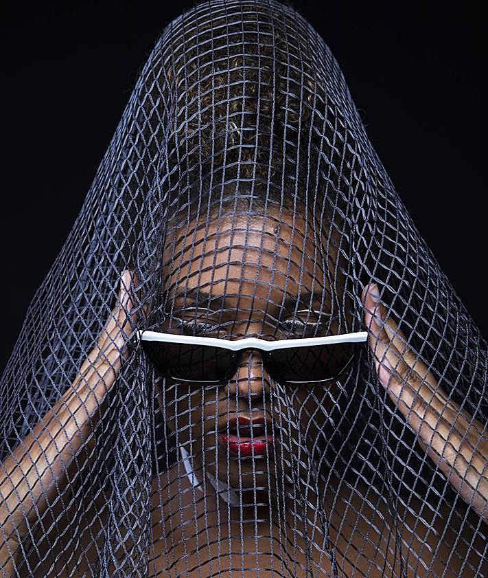 Imagen secundaria 2 - De Bilbao a la Fashion Week de Milán: la fotógrafa de moda de Zurbaranbarri que &#039;caza&#039; a las influencers con más estilo