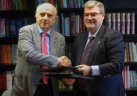 Urrutia eta Aburto lankidetza-hitzarmena sinatu ondoren.