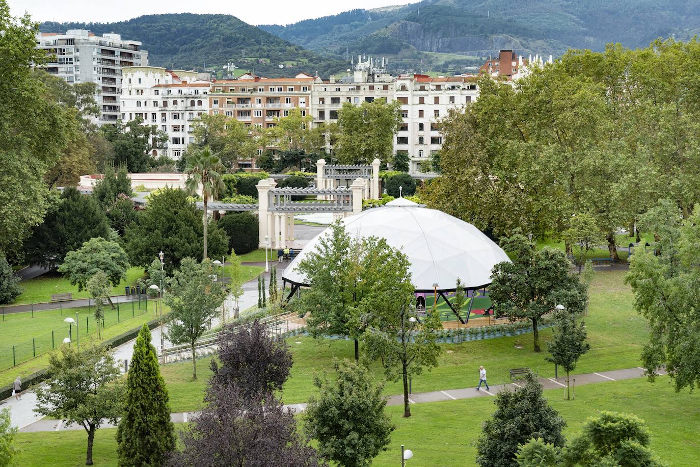 Así es el nuevo parque infantil cubierto de Doña Casilda