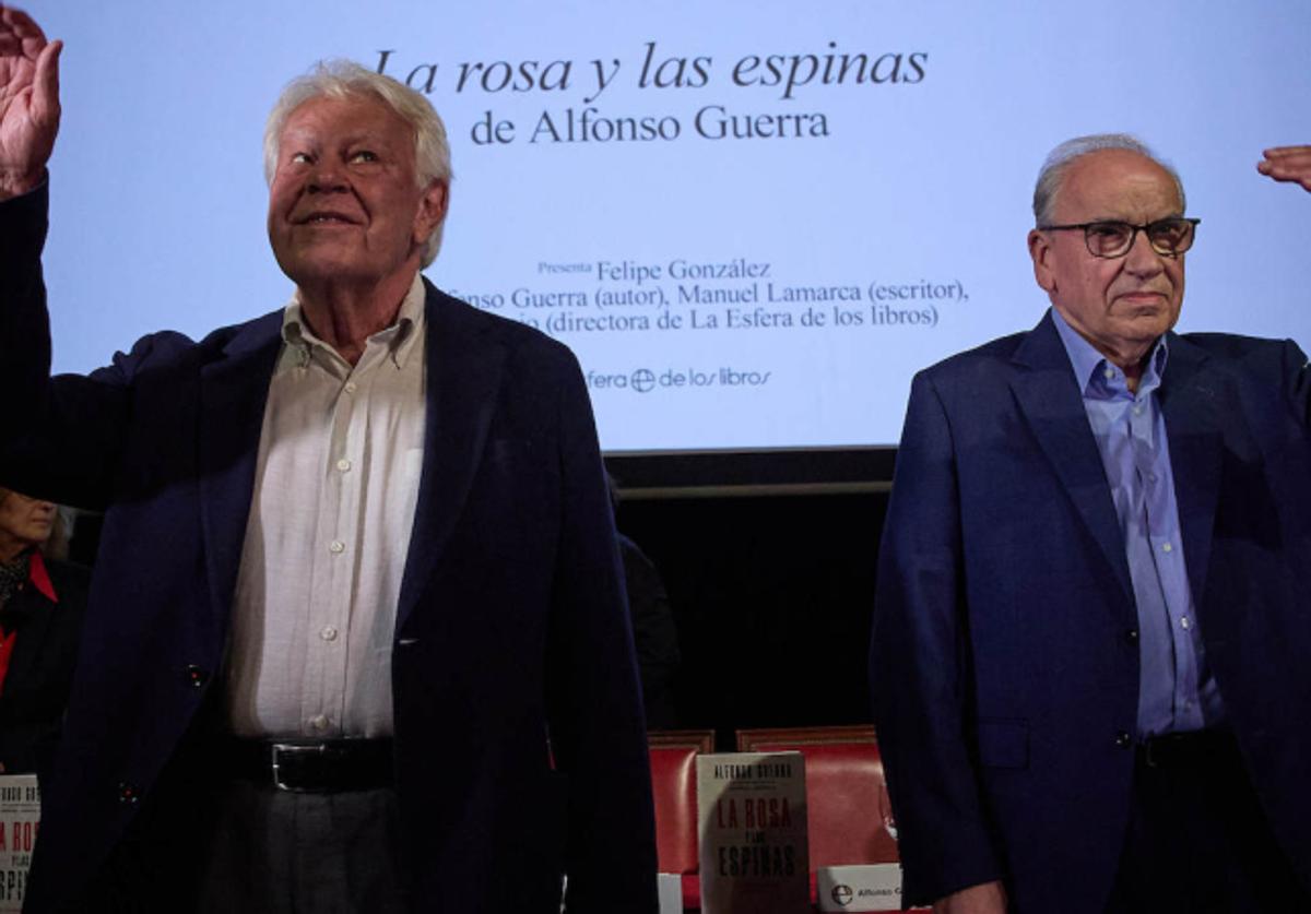 Imagen de González y Guerra en su acto en el Ateneo de Madrid.