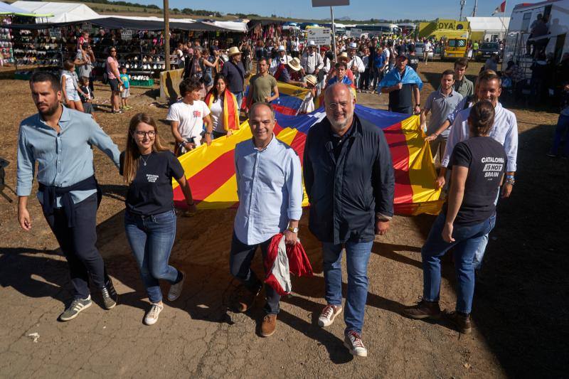 El secretario general de Junts per Catalunya, Jordi Turull, en el centro, a su llegada al Alderdi Eguna