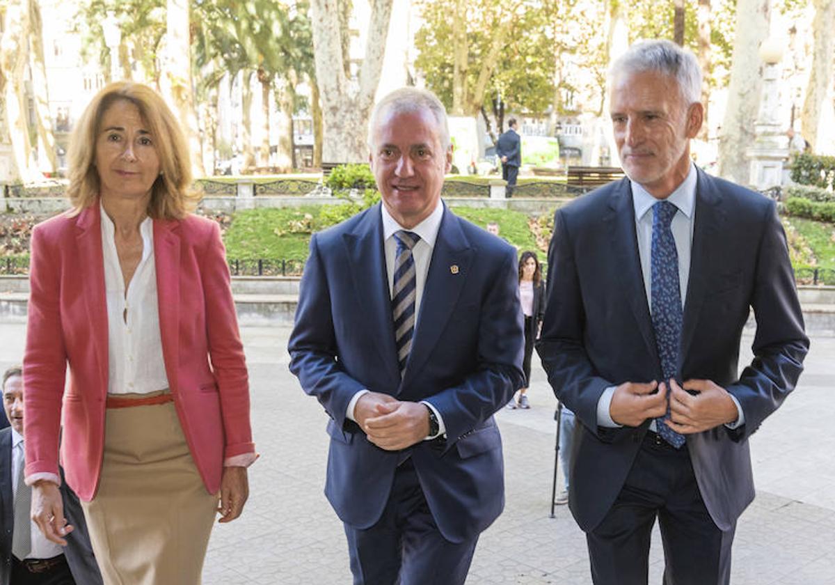 Urkullu advierte de que el Poder Judicial «no debe ser ajeno a la descentralización del Estado»