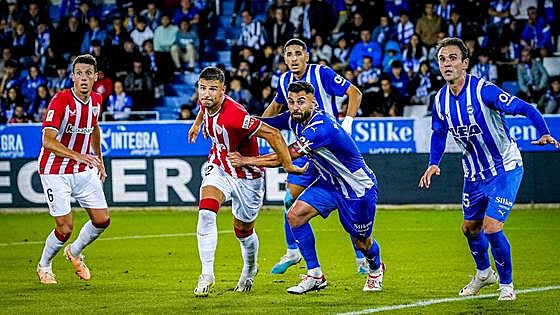 El Alavés se impone recuperar el paso