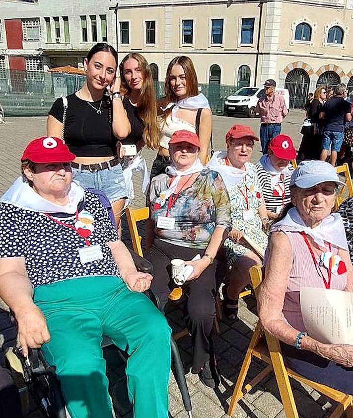 Imagen secundaria 2 - «El envejecimiento activo es muy potente en Santurtzi»