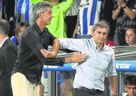 Ernesto Valverde e Imanol Alguacil se saludan después del derbi.