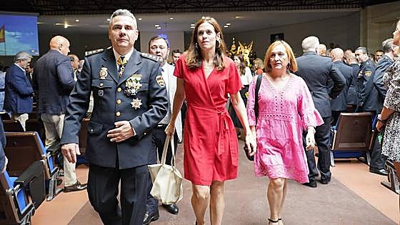 Etxebarria rompe 9 años sin que un alcalde de Vitoria acuda a la Policía Nacional