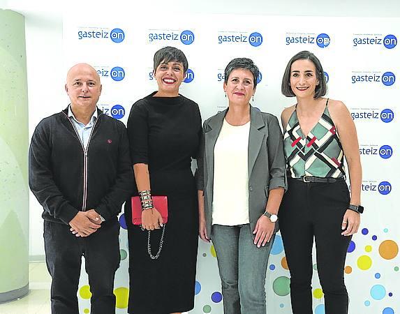 Ángel Lamelas, Rocío Vitero, Itxaso Etxebarria y Garbiñe Ruiz. 