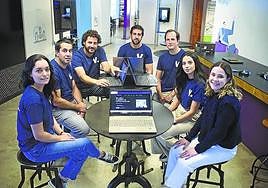 Pablo López e Ignacio Martín (tercero y quinto por la izquierda), junto al equipo de Venped.