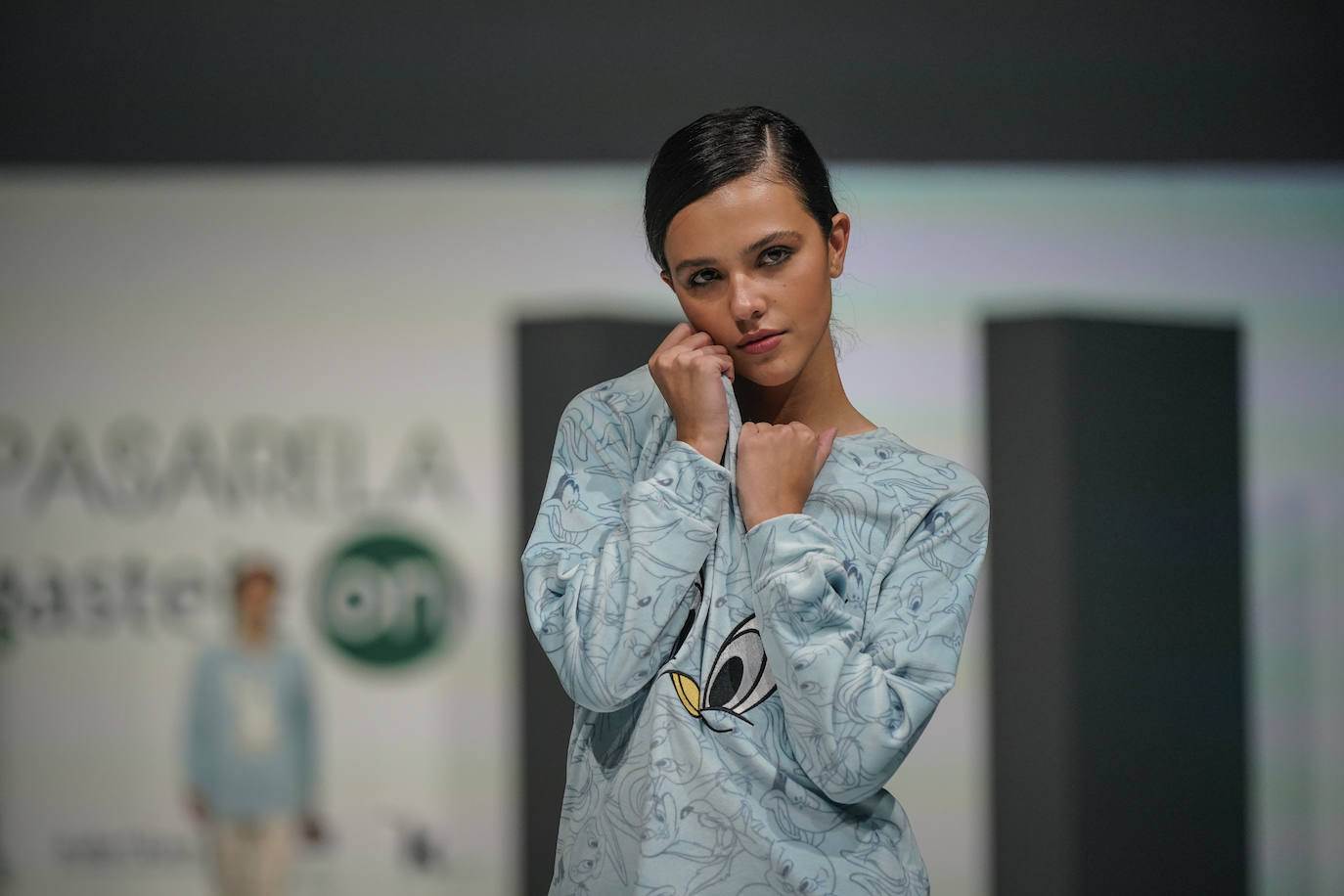 Pase de ropa interior y pijamas para mujeres.