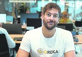 Denis Ugalde, promotor de Oreka, en el centro de emprendimiento de la Torre Bizkaia, BAT.