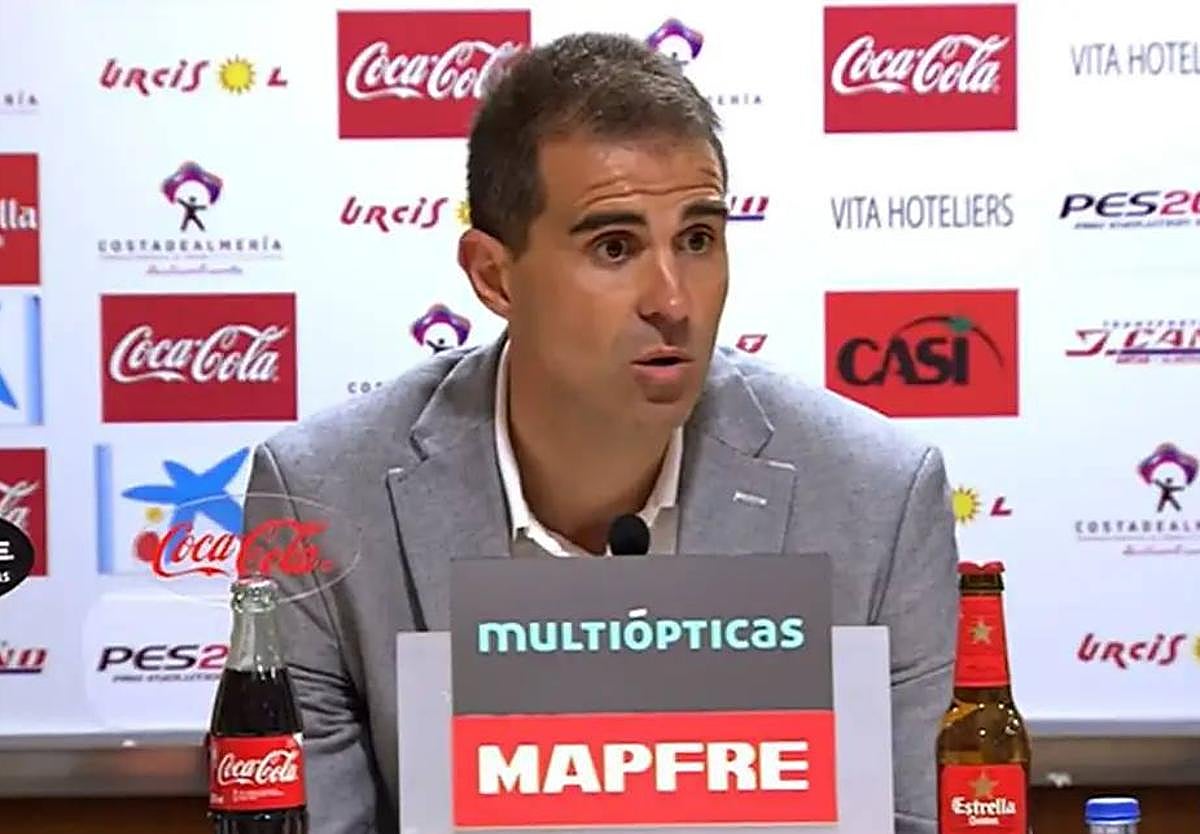 Gaizka Garitano, en la sala de prensa del Almería.