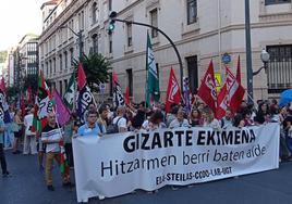 Los sindicatos se han manifestado este martes por la actualización del convenio de los centros de iniciativa social.