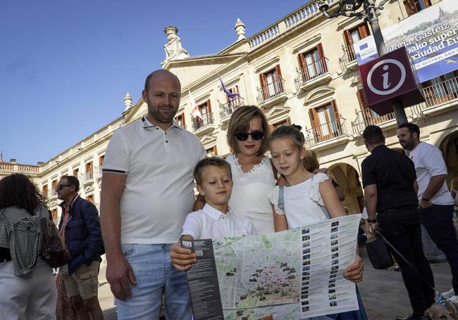 La familia Roska, de Huesca, participó en un tour para no perderse nada.