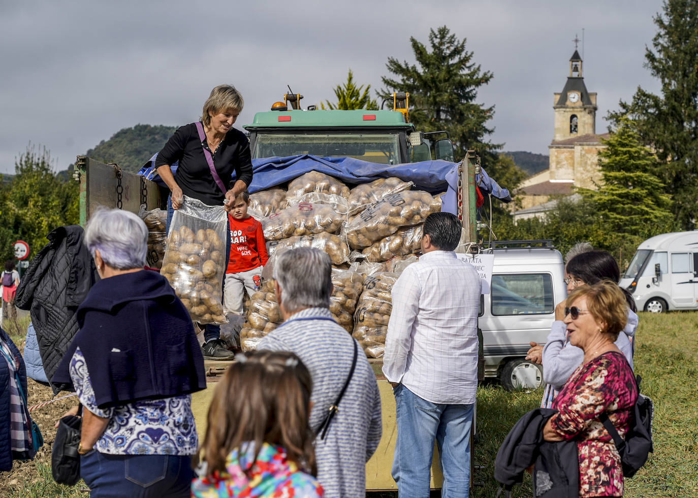 La Feria de la Patata de Valdegovía, en imágenes