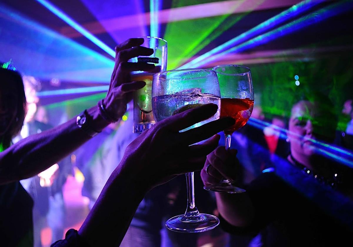 Hosteleros alaveses estudian implantar el prepago para evitar que los clientes se marchen sin pagar.