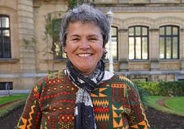 Itxaro Borda, irribarretsu.