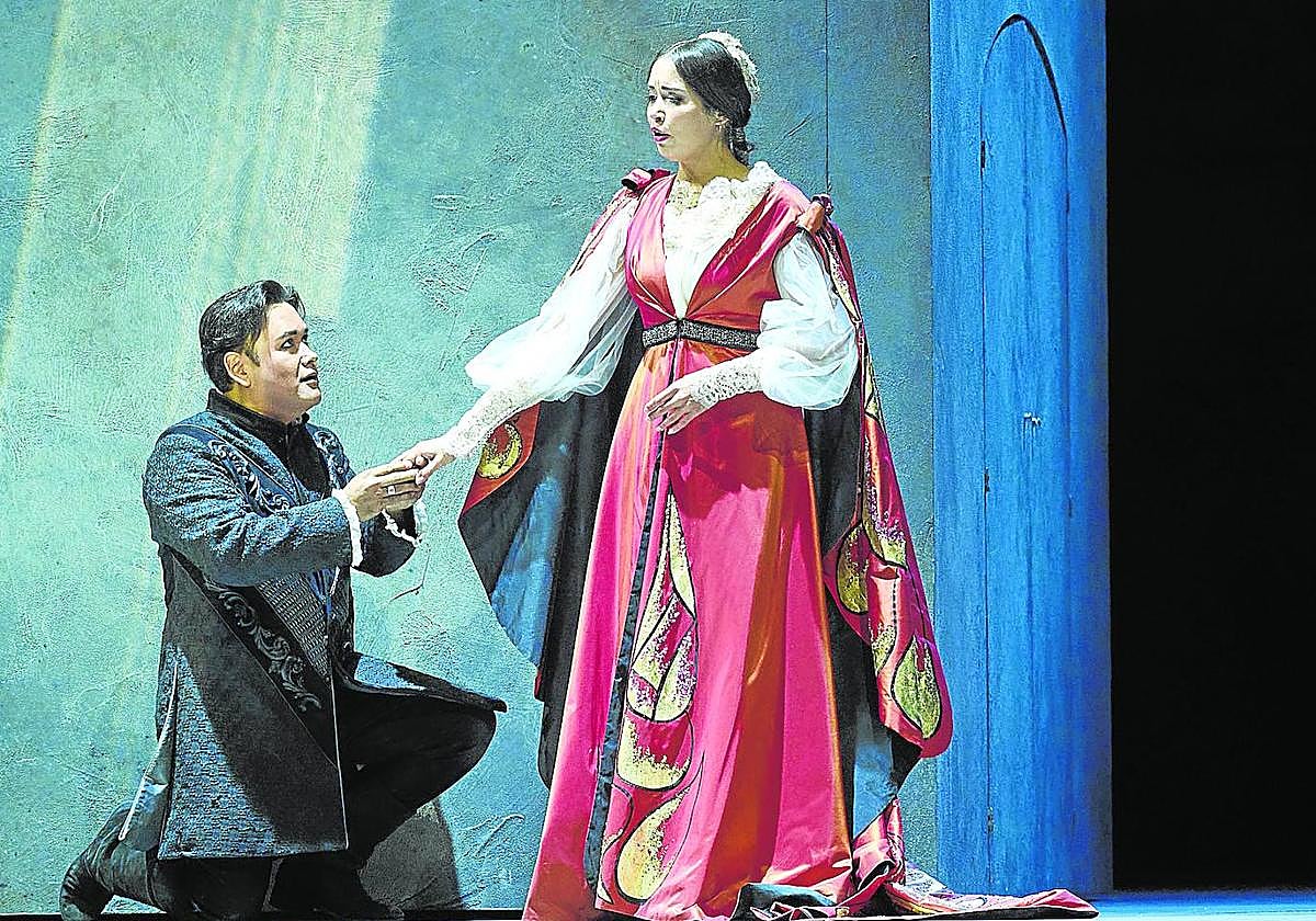 La soprano Nadine Sierra (Julieta) y el tenor Javier Camarena (Romeo), en la primera función de 'Roméo et Juliette'.