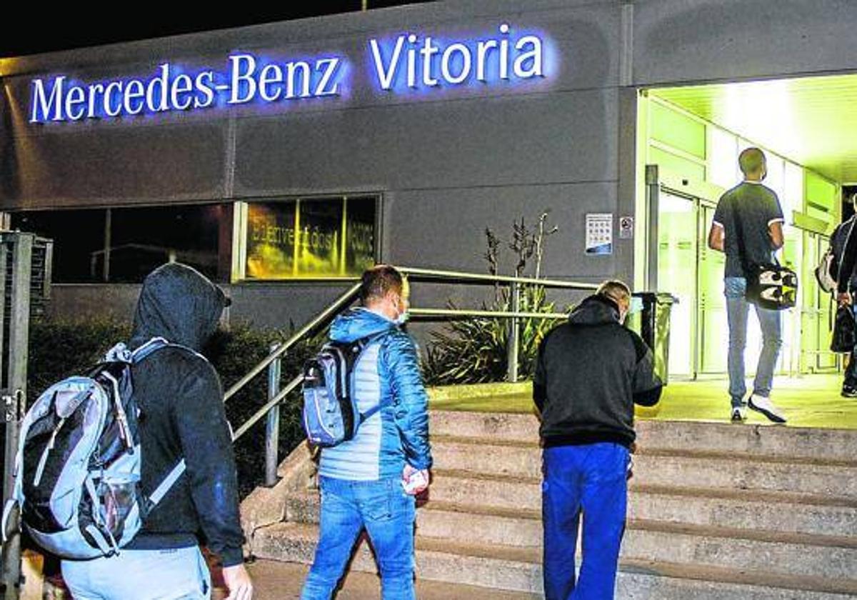 Mercedes Benz ha adjudicado el trabajo que realizaba Lear a otra empresa.