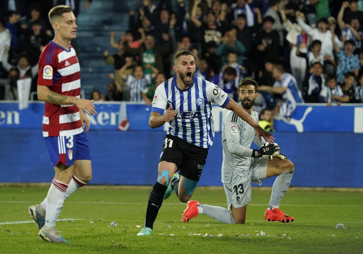 Rioja celebra el gol del empate en el último Alavés-Granada.