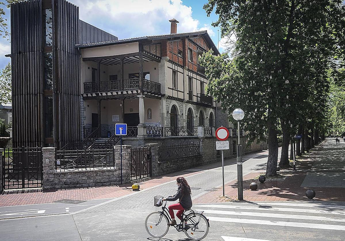 El edificio de Gure Txokoa, junto a El Prado, es la nueva sede de Amvisa.
