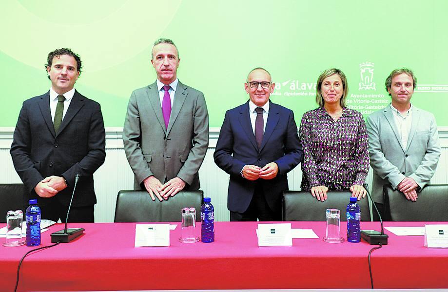 Rubén González-Bengoa, Jesús de Andrés, Ramiro González, Sonia Díaz de Corcuera y Asier Azkarraga.