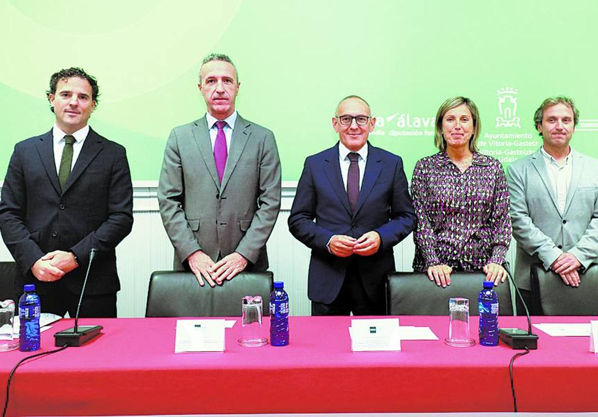 Rubén González-Bengoa, Jesús de Andrés, Ramiro González, Sonia Díaz de Corcuera y Asier Azkarraga.