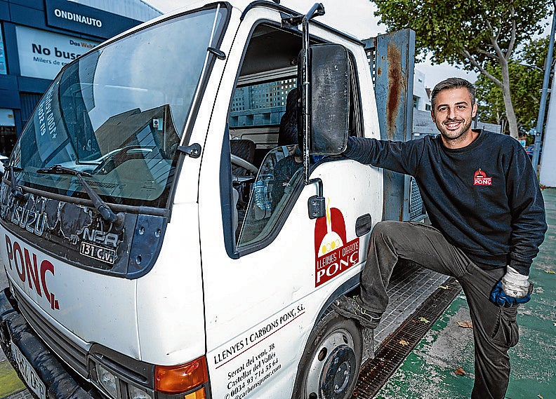 Aitor, capitán del Rubí, forofo del Athletic y repartidor de carbón