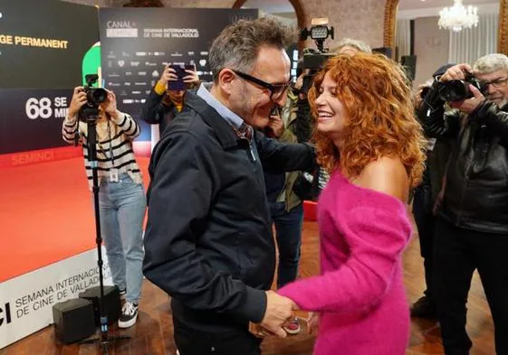 Laura Ferrés, con el director de la Seminci, José Luis Cienfuegos.