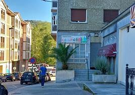 Vista exterior del centro de mayores de Usansolo 'Gure Etxea'.