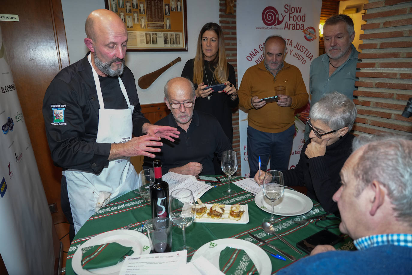 La cena en la sociedad gastronómica Amairu-Bat, en imágenes