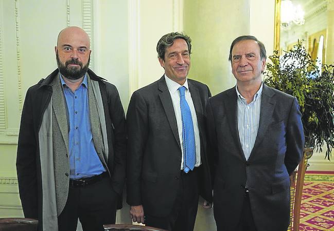 Gonzalo López, Javier Cervera e Iñaki López Gandásegui.