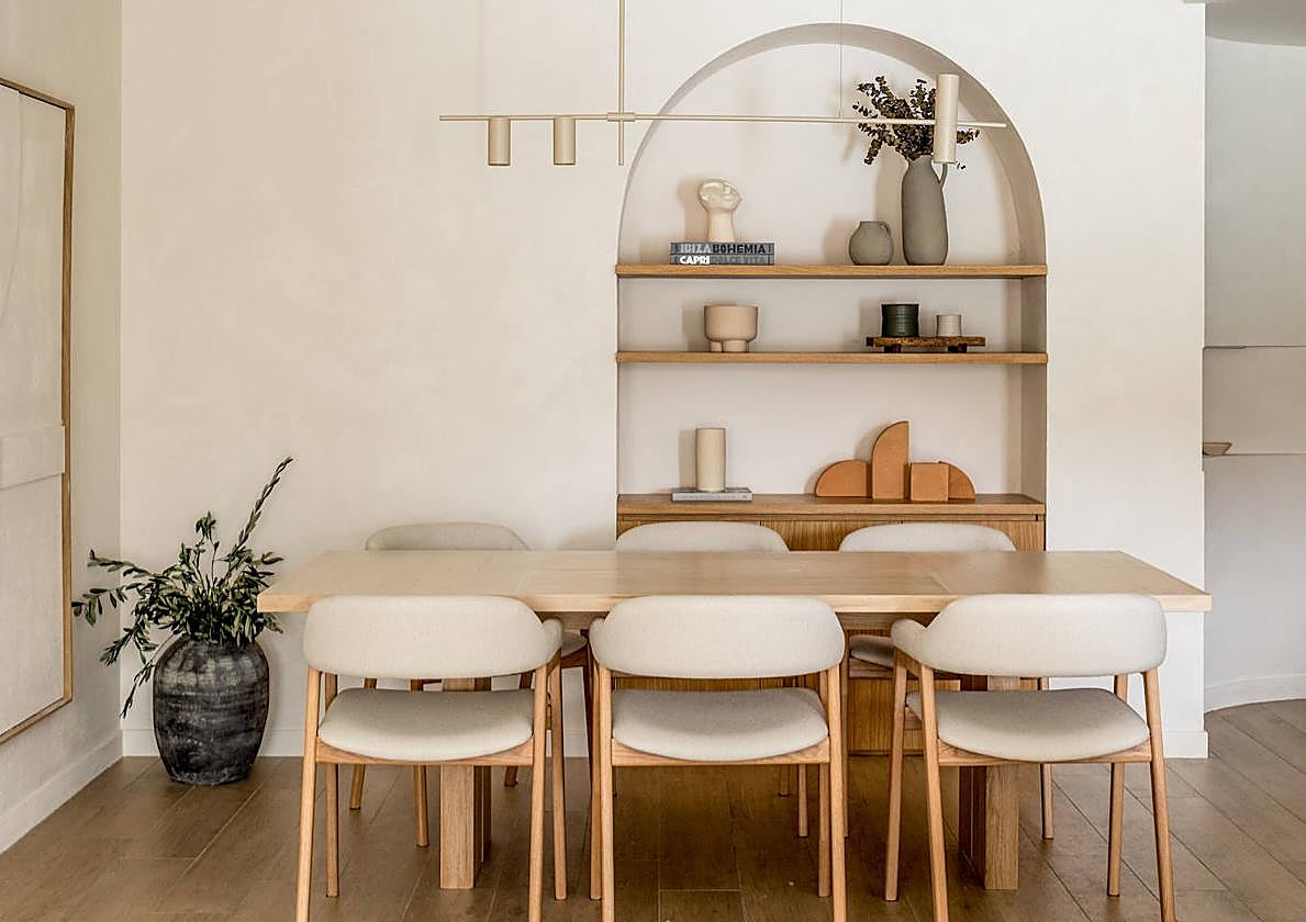 El piso de una pareja en Leioa de estilo mediterráneo en el que se respira calma