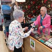 «Antes de abrir la tienda, ya había gente esperando para poder comprar»