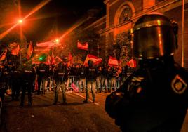 Imagen de las protestas delante de Ferraz.