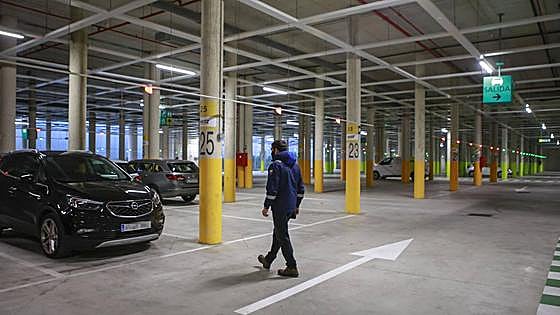 Vitoria pondrá sensores en sus parkings para informar de las plazas libres en tiempo real
