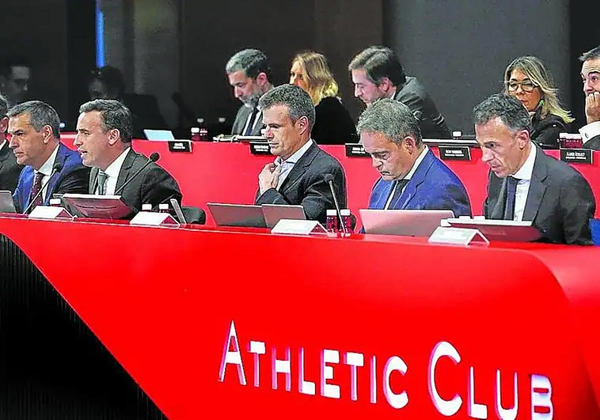 El grupo a favor de ampliar la filosofía recoge más de cien aportaciones de socios