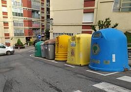 Contenedores de basura en Ermua.