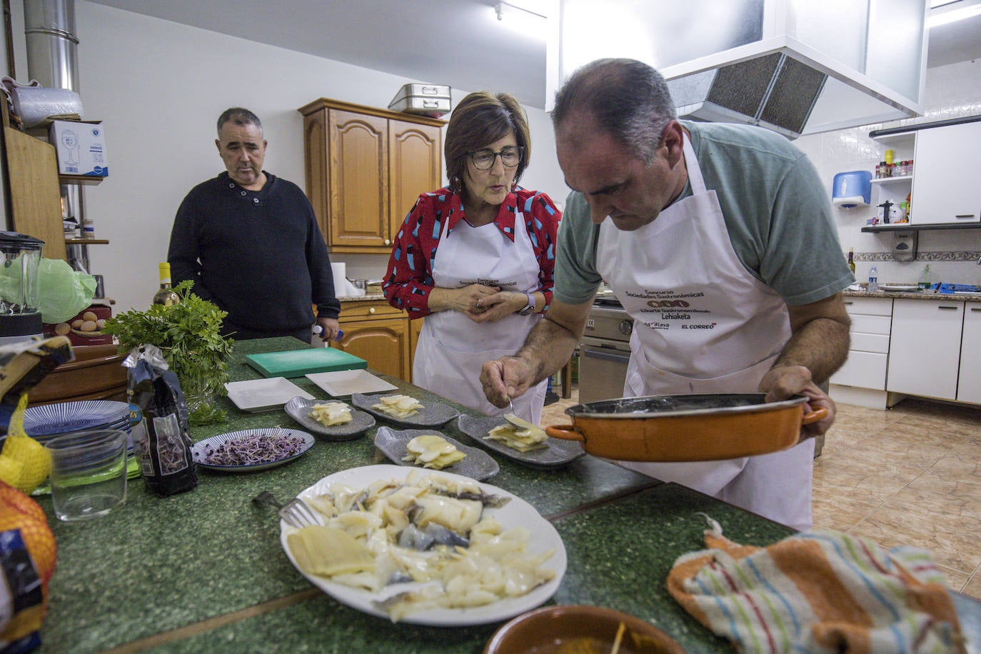 La cena en la sociedad gastronómica Artesilla, en imágenes