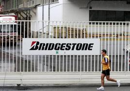 El intercentros de Bridgestone acusa a la empresa de falta de información sobre el ERTE