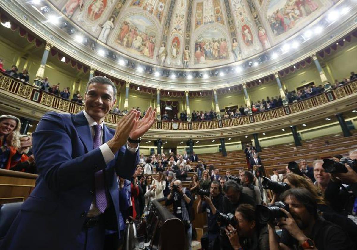 Pedro Sánchez, tras ser investido presidente del Gobierno.