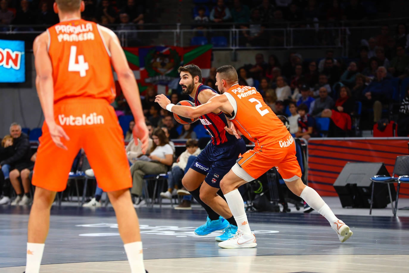 Las imágenes de una victoria clave para el Baskonia