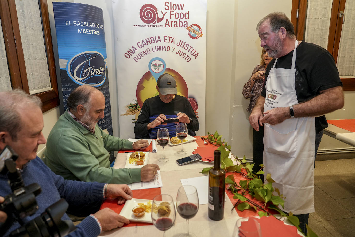Así fue la cena en la sociedad gastronómica Txipristin