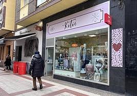 La oficina de turismo de Llodio atiende las visitas que llegan a la zona.